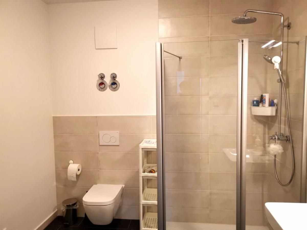 Gemuetliches Privatzimmer In Geraeumiger Gemeinschaftswohnung Дрезден Экстерьер фото